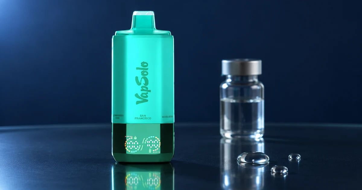 VapSolo SIXER 180K junto a un frasco cerrado y gotas de líquido, sin mostrar recarga